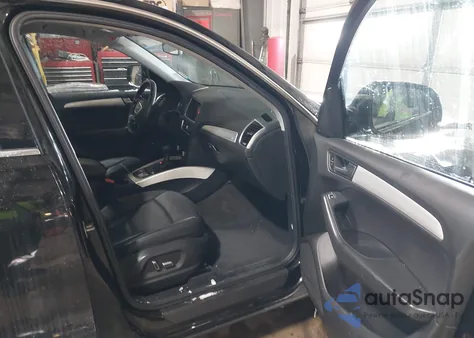 2016 Audi Q5 2.0T Premium из США, поврежденный, VIN WA1C2AFP2GA145184